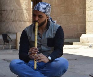 عبد الرحمن " الناياتي" بيحب الموسيقى وبيعشق الناي وبيصنع الآلة بنفسه