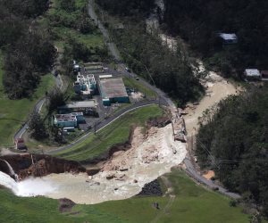 بسبب إعصار ماريا.. انهيار سد «جواجاتاكا» في بورتريكو (صور)
