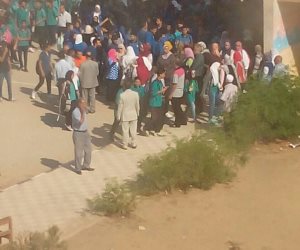مدرسة بالقاهرة الجديدة تضرب عن العمل في أول يوم دراسي