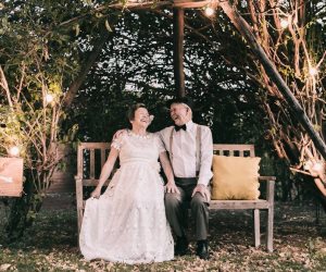 الورد مهما دبل عبيره فيه.. زوجان يحتفلا بالعيد الستين لهما علي الطريقة الحديثة بفوتوسيشن