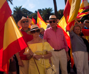 "ساينز": نبحث اتخاذ إجراءات لحماية الشعب الكتالونى 