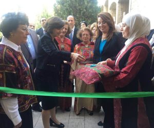 وزيرة التضامن تشارك في افتتاح معرض التراث الفلسطيني (صور)