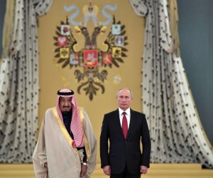 بوتين يقطع اجتماعه بسبب العاهل السعودى