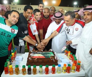الرائد السعودي يحتفل مع شيكابالا بتأهل الفراعنة للمونديال