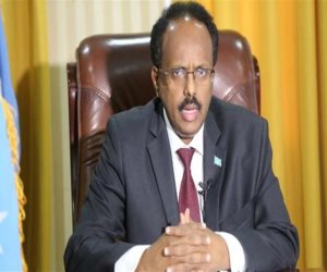 استقالة وزير الدفاع وقائد الجيش الصوماليين