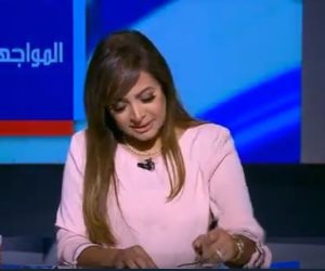 ريهام السهلي توقع استمارة "علشان تبنيها" على الهواء