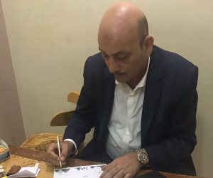 النائب أحمد الجزار يوقع استمارة "علشان تبنيها" لدعم ترشح السيسي للرئاسة