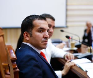 برلماني: ليس لدينا شباب مدرب وقادر على إدارة وإنجاح المشروعات