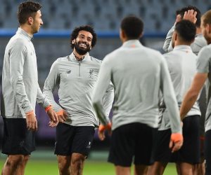 صلاح يشارك في تدريبات ليفربول قبل مواجهة ماريبور بدوري الأبطال (صور)