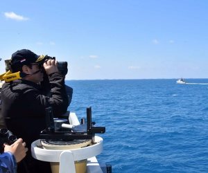 الرئيس السيسى يصل قاعدة الإسكندرية البحرية لحضور مناورة "ذات الصوارى 2017"