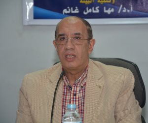 رئيس جامعة أسيوط يهنيء عمرو عزت سلامة بفوزه بمنصب أمين الجامعات العربية