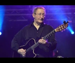 بعد 38 عاما من الغياب.. "إيدير" يعود للغناء في الجزائر