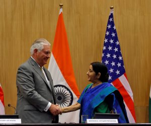 وزيرة خارجية الهند تبلغ نظيرها الأمريكي رغبة نيودلهي إعادة فتح سفارتها ببيونج يانج (صور)