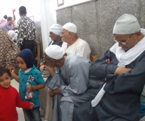 طب جديد في عيادات التأمين الصحي.. الكشف بالاستماع والأدوية البديلة أزمة المرضى في البحيرة ( صور  ) 