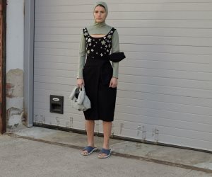 تصميمات غير تقليدية وغريبة  للمصممة jenia kim في أسبوع الموضة بروسيا