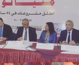 وزير التنمية المحلية: الدولة تضع الشباب في قمة أولوياتها
