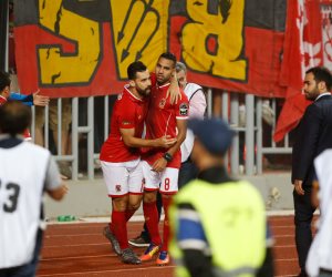 ‎طبيب الأهلي يطالب اللاعبين بارتداء الملابس الثقيلة فى المغرب