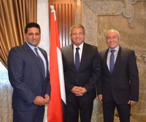 وزير الشباب والرياضة يستقبل سفير مصر لدى صربيا