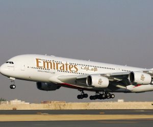 طيران الإمارات تسجل أرباحا بفضل خفض التكاليف