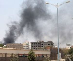 نجاة نائب وزير الداخلية اليمني من قصف خلال عرض عسكري في تعز
