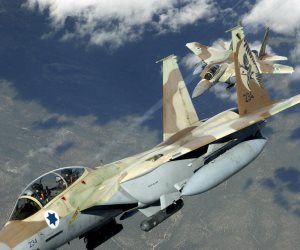تصديا لهجوم إسرائيلي.. الجيش السوري يصيب طائرة للاحتلال ويسقط بعض الصواريخ