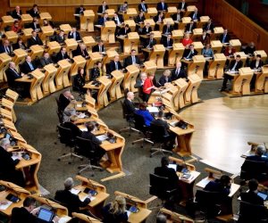 فى اقتراع على سحب الثقة .. برلمان كرواتيا يبقى على الحكومة