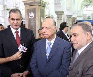 محافظ القاهرة يشيد بملتقى التوظيف الثاني: "دي حاجة حلوة خالص" (صور) 