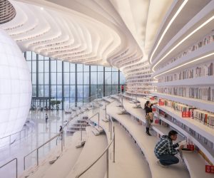 الصين تفتتح مكتبة على هيئة أمواج البحر تحتوى على مليون ونصف كتاب