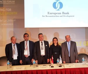 بنك مصر يوقع اتفاقية قرض مع البنك الأوروبي لإعادة الإعمار والتنمية لصالحه بمبلغ 75 مليون دولار أمريكي لتمويل المشروعات الصغيرة والمتوسطة 