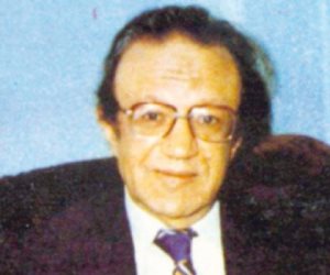 في ذكرى وفاته.. سعد عبدالوهاب: لم أترك الغناء يوما ولكني اكتفيت بالغناء في الخليج (فيديو)