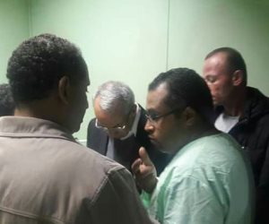 محافظ شمال سيناء يزور مستشفى بئر العبد.. ويؤكد تعليمات الرئيس بصرف التعويضات للشهداء والمصابين (صور)