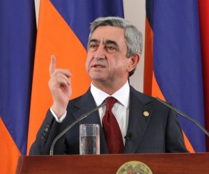 أرمينيا تحيى ذكرى الإبادة غداة استقالة رئيس حكومتها