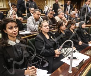 "برلمان مصر حزين".. وجوه النواب تتألم في جلسة حادث مسجد الروضة (صور)