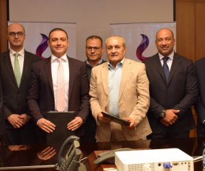 تفاصيل توقيع "المصرية للاتصالات" اتفاقية تعاون مع "بيراميدز تليكوم"