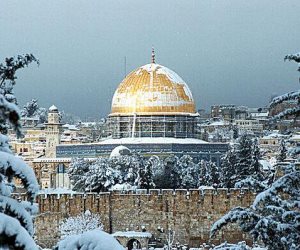 صاحبها صورة لمسجد قبة الصخرة فى القدس .. تغريدة تهنئة لليهود بـ"يوم الغفران" تثير أزمة لحزب المستشار الألمانى