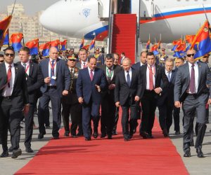 بوتين يغادر القاهرة بعد لقائه السيسي