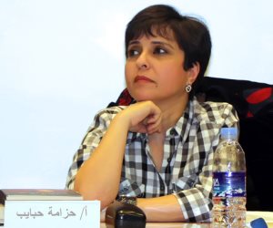 كاتبة فلسطنية تفوز بجائزة نجيب محفوظ للأدب من الجامعة الأمريكية