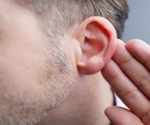 دراسة: فقدان السمع يصيب كبار السن بالخرف 