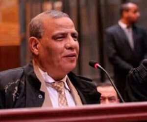 وفاة محامي المعزول.. اعتذر باكياَ للشعب بسبب دفاعه عن الإخوان (بروفايل)