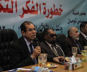 عميد أصول الدين : الأزهر مسئول عن تربية أبنائه وتزكية عقولهم بالمنهج الوسطي (صور) 