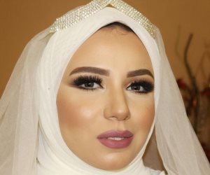 خبيرة التجميل "ياسمين أحمد" مكياج 2018 بألوان زاهية وعيون جريئة 