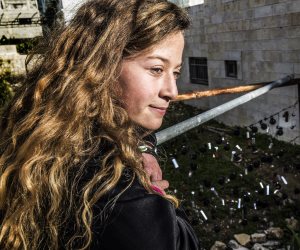 الاحتلال يحاول اغتيال أيقونة النضال.. إسرائيل: عهد التميمي ليست فلسطينية