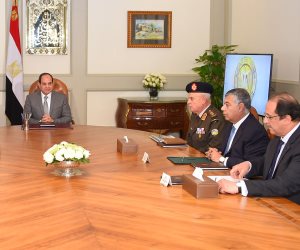 الرئيس السيسي يتسلم تقريرا عن الأوضاع في سيناء من وزيري الدفاع والداخلية
