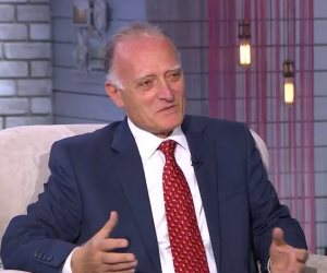 تعرف على قصة بابا نويل مع "ست الحسن" 