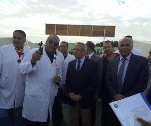 محافظ شمال سيناء يزور المستشفي الميداني ويطمئن على تقديم الخدمة الطبية بالمجان للمواطنين (صور)