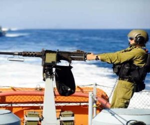 الاحتلال الإسرائيلي يستهدف الصيادين الفلسطينيين في قطاع غزة