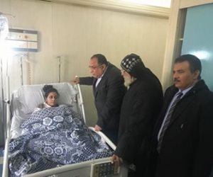 رئيس جامعة حلوان يزور مصابي حادث كنيسة مارمينا