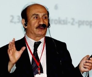 أصحاب العقول في راحة..عالم تركي: سيدنا نوح استخدم المحمول والطائرات دون طيار 