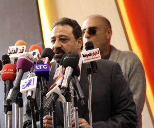 وائل الإبراشى يحرج مجدى عبد الغنى على الهواء بعد ردوده عن المنتخب