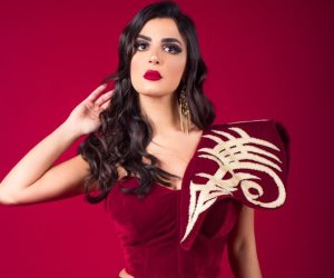 الفنانة " رانيا منصور " تتألق بفستان أحمر للمصممة  " غادة حشاش "